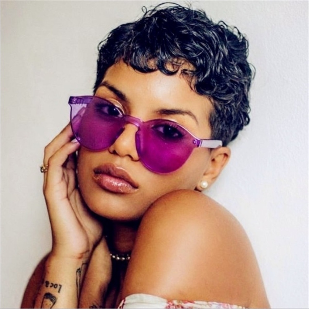 Beautiful sunny sunglasses in different colors.